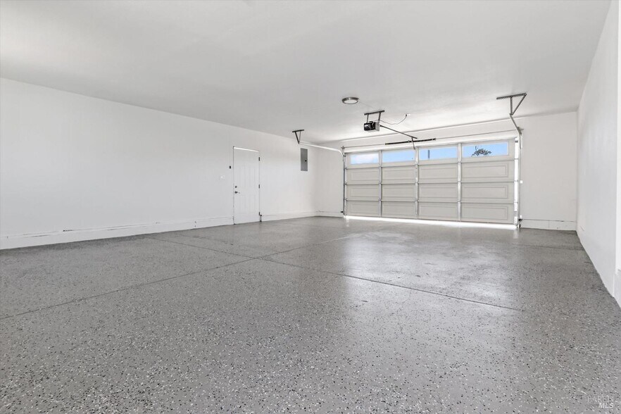 More Photos Of 2113 Dennis Ln, Santa Rosa Multifamily For Sale