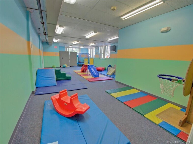 More Photos Of 90 S Park St, Willimantic Warehouse For Lease