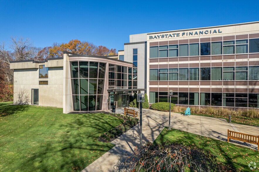 More Photos Of 100 William St, Wellesley Office For Sale