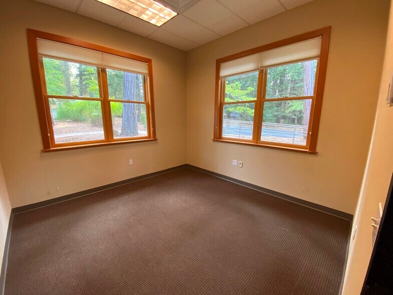More Photos Of 351-356 Providence Mine Rd, Nevada City Medical For Lease