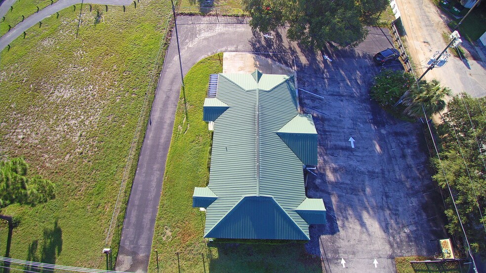 More Photos Of 33202 County Road 473, Leesburg Freestanding For Lease