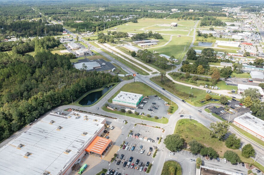 More Photos Of Branford Hwy, Lake City Land For Lease