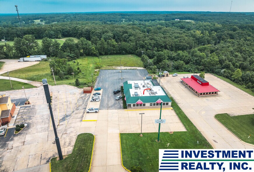 More Photos Of 60 Highway P, Cuba Freestanding For Sale