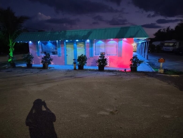 More Photos Of 1422 US 441 SE, Okeechobee Hotel For Sale