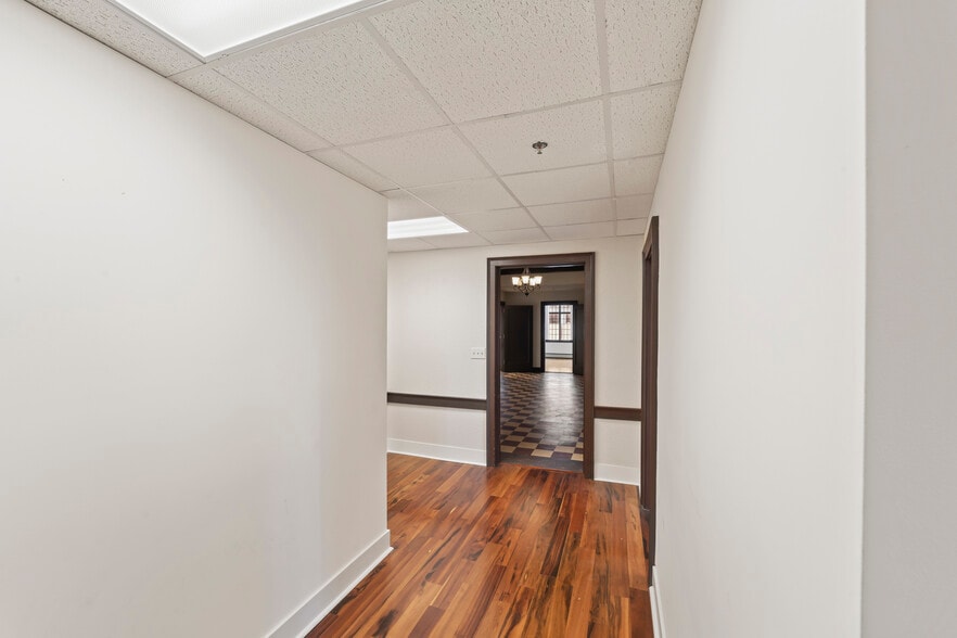 More Photos Of 216 Crown St, New Haven Office For Sale