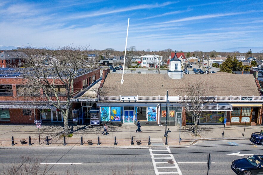 More Photos Of 426-428 Main St, Hyannis Storefront For Lease