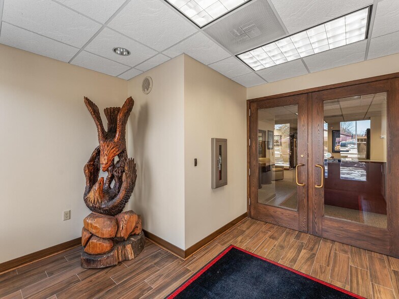 More Photos Of 1811 Superior St, Three Lakes Medical For Sale