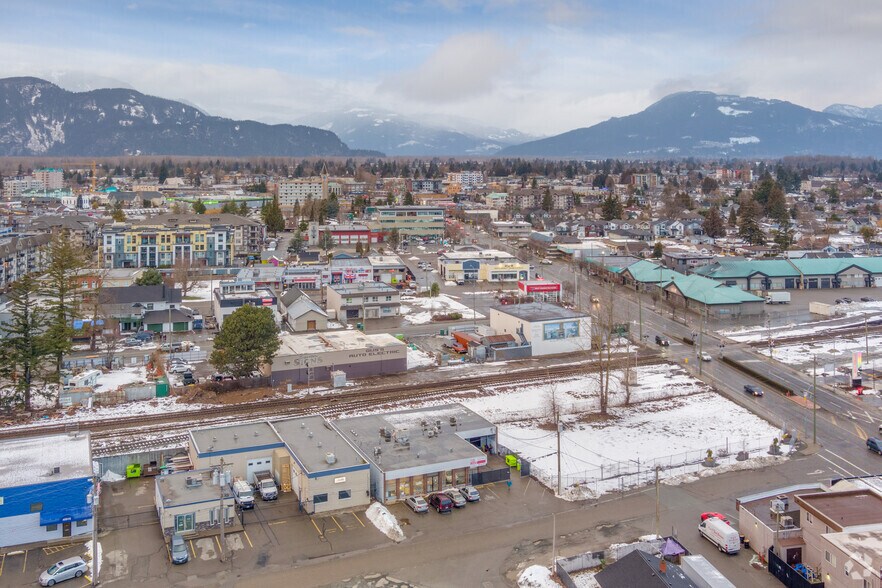 More Photos Of 45951 Trethewey Ave, Chilliwack Warehouse For Sale