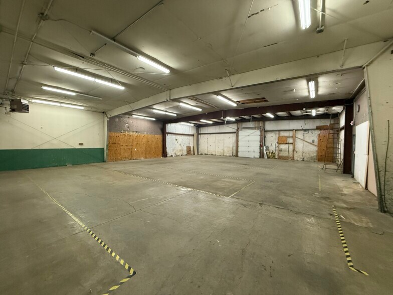 More Photos Of 123 Park St, Rutland Manufacturing For Lease