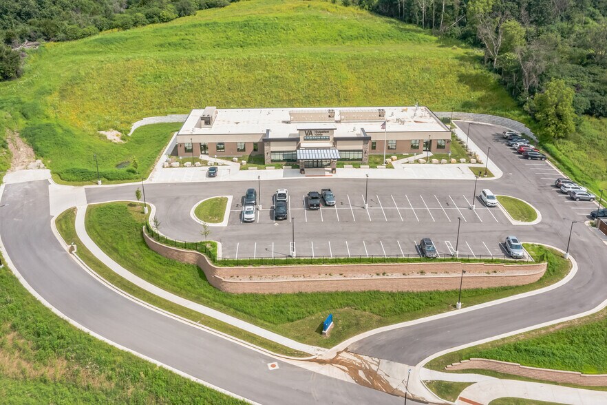More Photos Of 1106 Military Blvd, Decorah Office For Sale