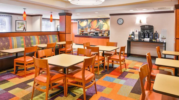 More Photos Of 920 Executive Way, Asheboro Hotel For Sale