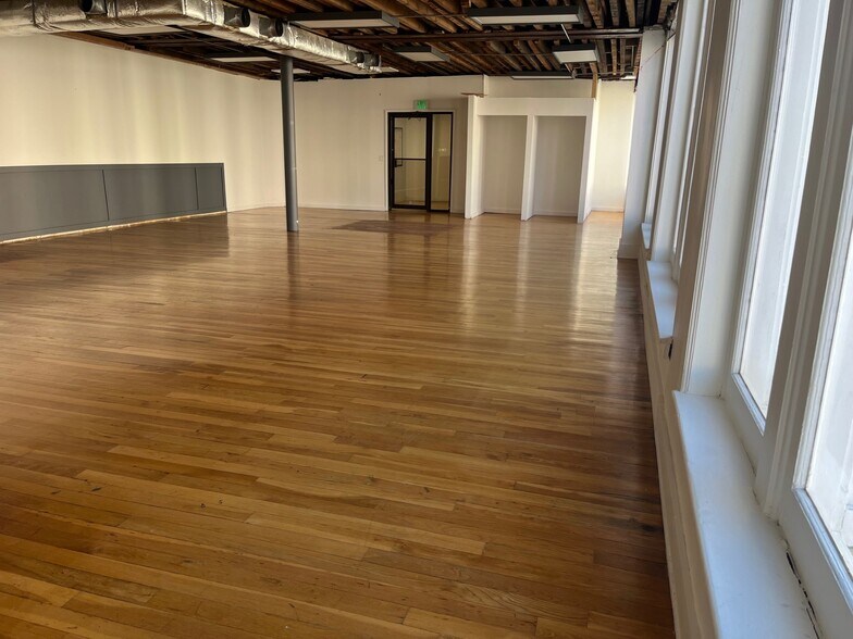 More Photos Of 307 Wall St, Kingston Loft Creative Space For Lease