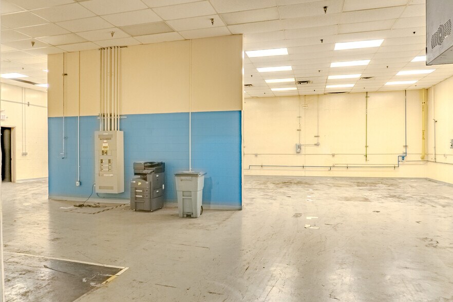 More Photos Of 4611 Wiseman Blvd, San Antonio Manufacturing For Sale