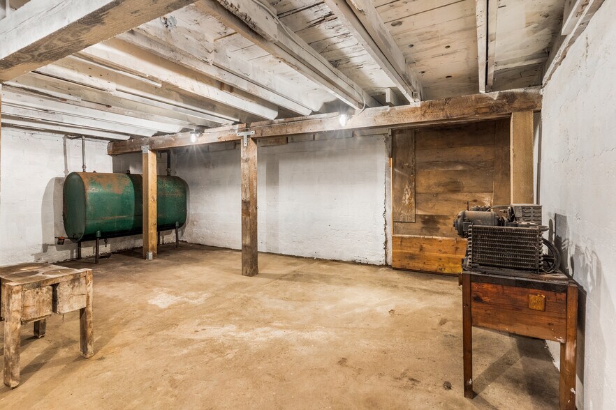 More Photos Of 218 5th Ave, Metaline Falls Storefront Retail Residential For Sale