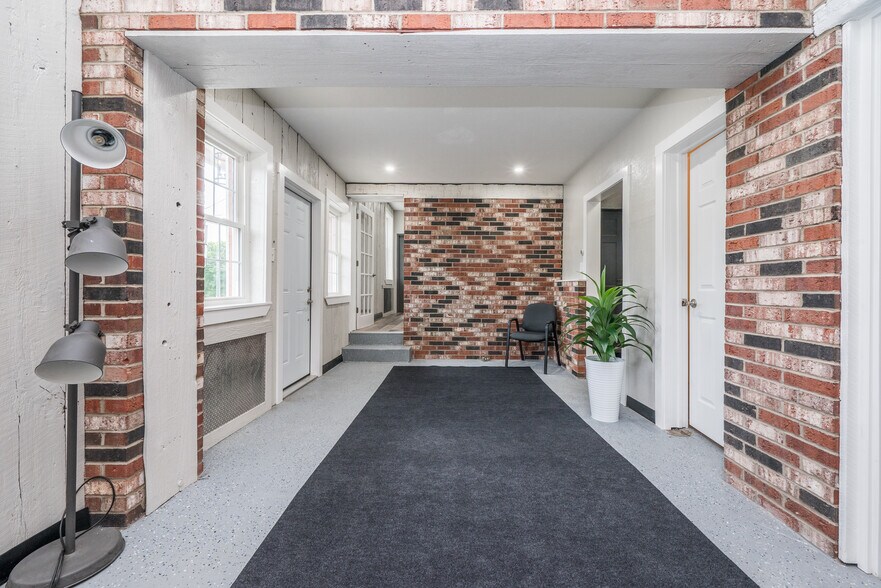 More Photos Of 4485 William Flynn Hwy, Allison Park Office For Lease