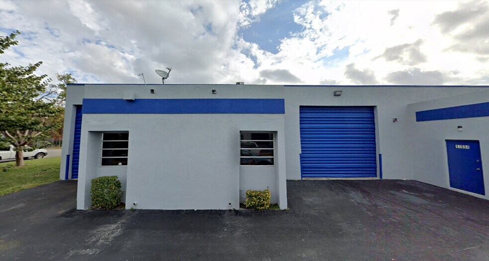 More Photos Of 13552-13558 SW 129th St, Miami Unknown For Lease