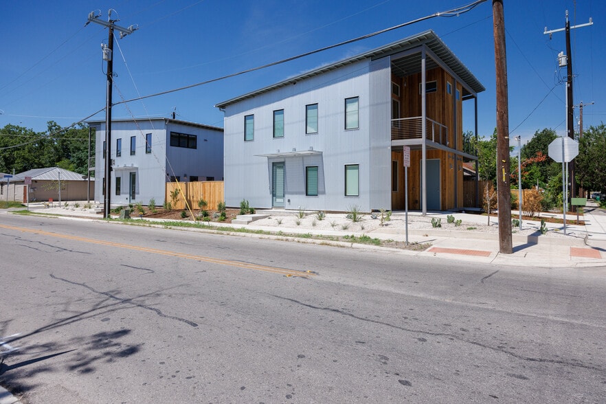 More Photos Of 1107 Cherry St, San Antonio Multifamily For Sale