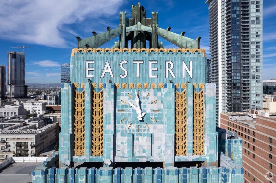 More Photos Of 215 W 9th St, Los Angeles Apartments For Lease