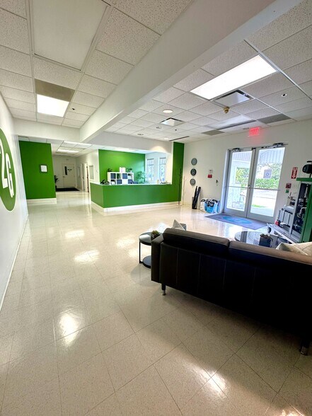 More Photos Of 205 Commercial Dr, Saint Augustine Manufacturing For Sale