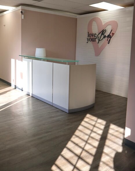 Primary Photo Of 13555 Automobile Blvd, Clearwater Medical For Lease