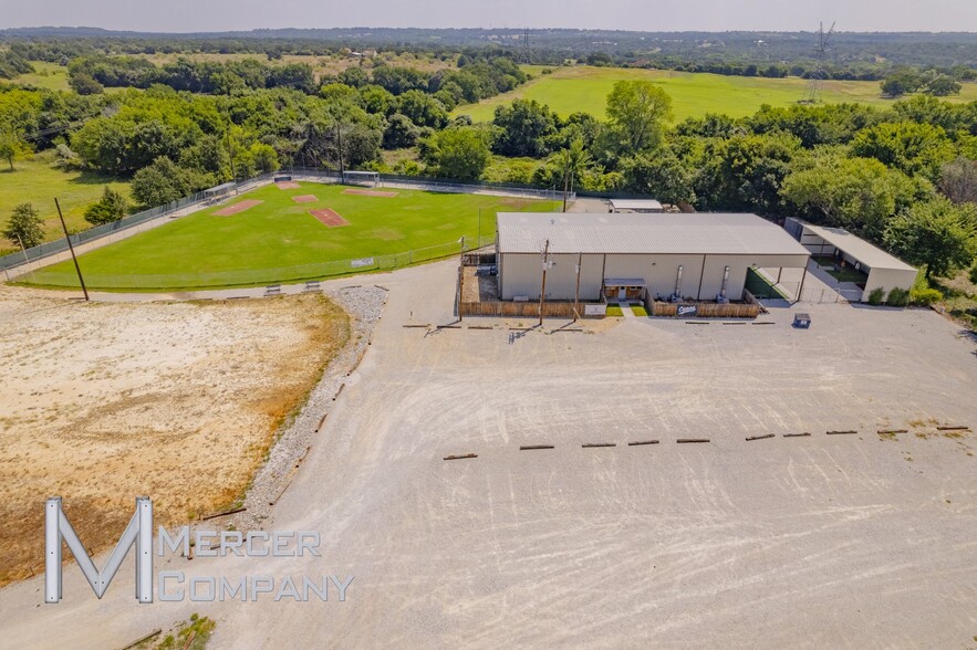 More Photos Of 3984 N US Highway 287, Alvord Warehouse For Sale