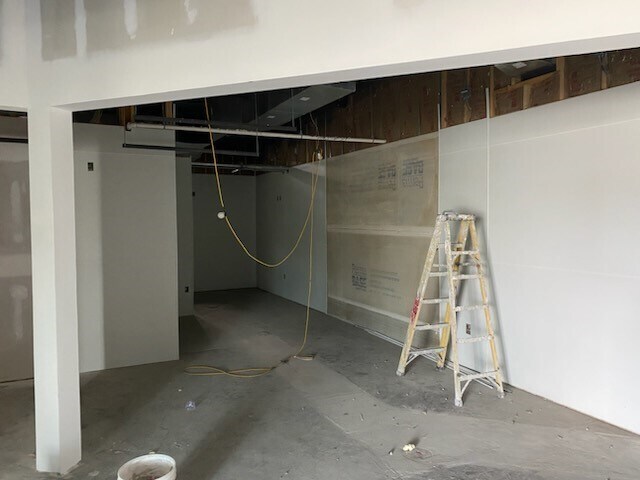 More Photos Of 2717 E 5th St, Panama City Auto Repair For Sale