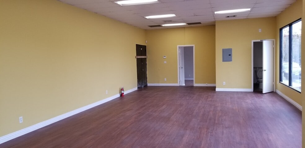 More Photos Of 6100-6108 Vineland Ave, North Hollywood Freestanding For Lease