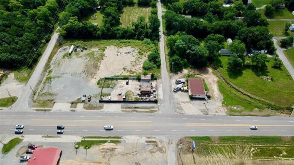 More Photos Of 909 S Garfield Ave, Kiowa Convenience Store For Sale