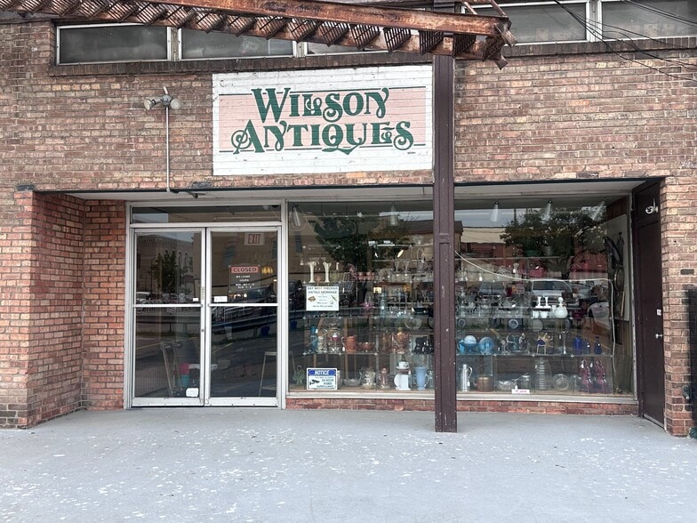 More Photos Of 123 S Union St, Traverse City Freestanding For Sale