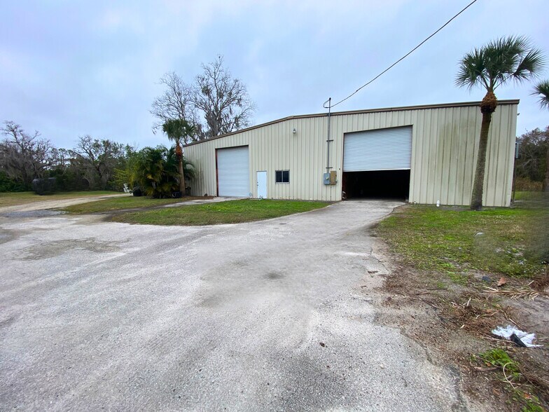 More Photos Of 1051 Van Arsdale St, Oviedo Warehouse For Sale