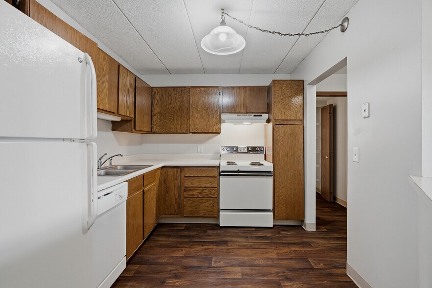 More Photos Of 985 Ivy Ave E, Saint Paul Apartments For Sale