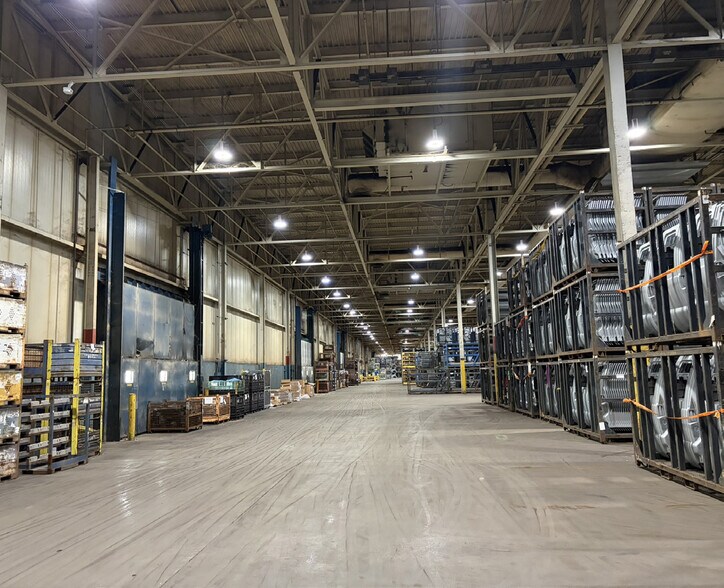 More Photos Of 1000 Old Brunerstown Rd, Shelbyville Manufacturing For Lease
