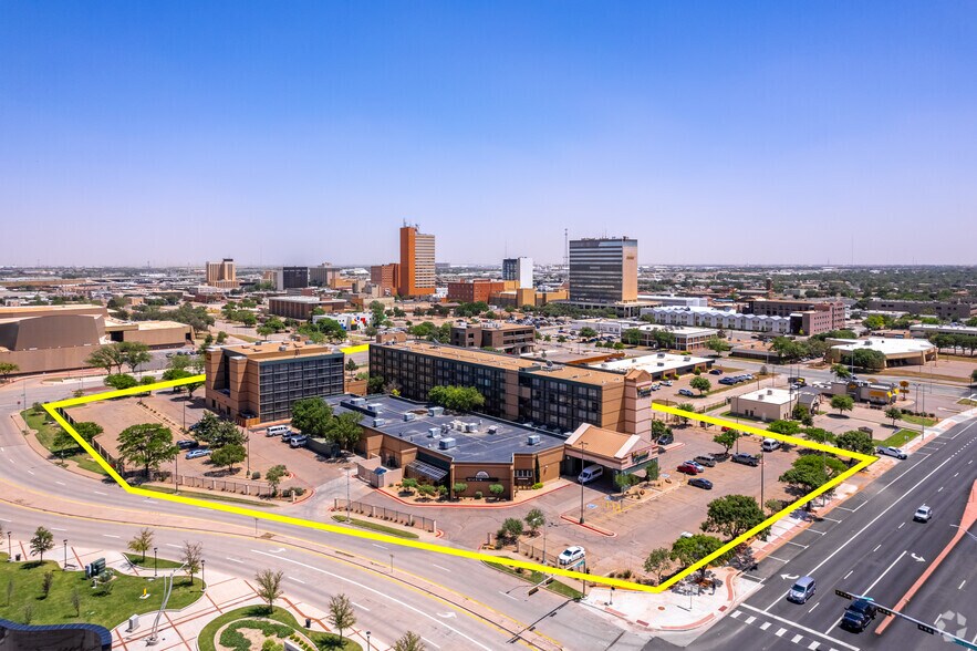 More Photos Of 801 Avenue Q, Lubbock Hotel For Sale