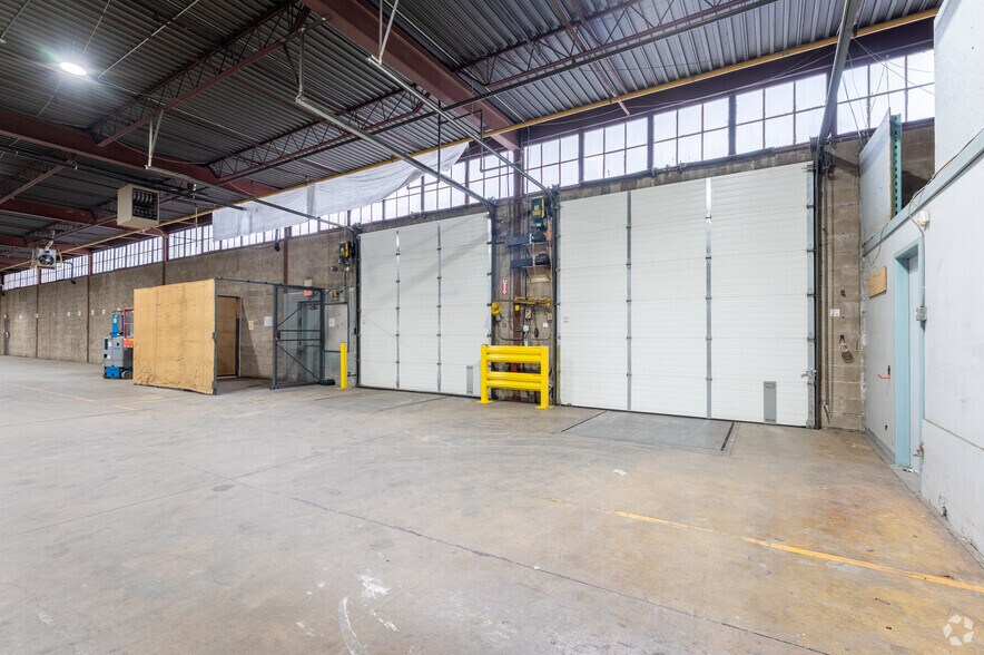 More Photos Of 25 Tangiers Rd, Toronto Service For Lease