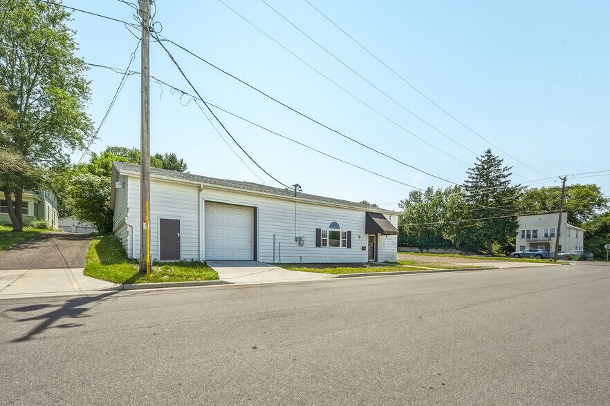 More Photos Of 15 E Walnut St, Chippewa Falls Industrial For Sale