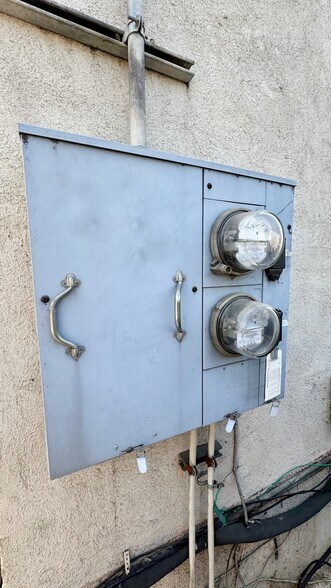 More Photos Of 316 S Coronado St, Los Angeles Apartments For Sale