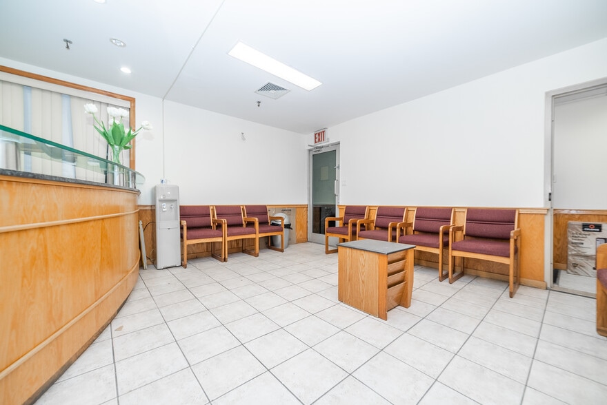 More Photos Of 1749 E 16th St, Brooklyn Storefront Retail Office For Sale