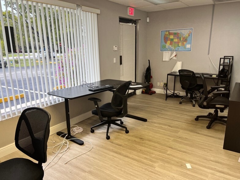 More Photos Of 449 NW 35th St, Boca Raton Loft Creative Space For Lease