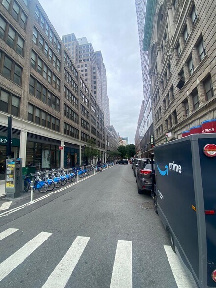 More Photos Of 66 Willoughby St, Brooklyn Storefront Retail Residential For Lease