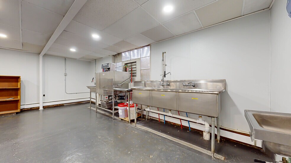 More Photos Of 906 Rt-28, Kingston Restaurant For Sale