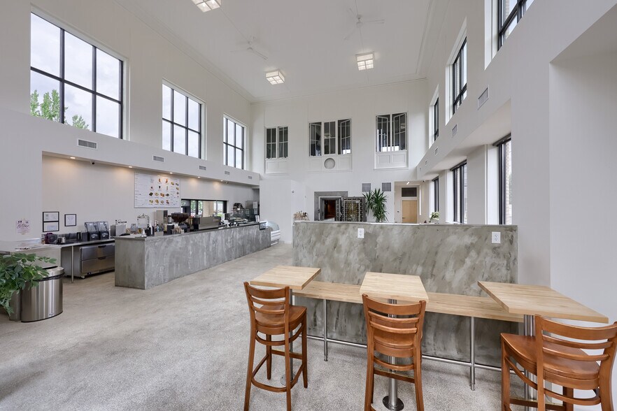 More Photos Of 1-7 W Main St, Mount Joy Bank For Sale