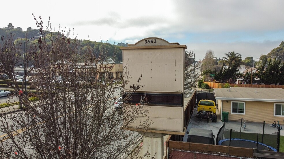 More Photos Of 3563 San Pablo Dam Rd, Richmond Freestanding For Sale