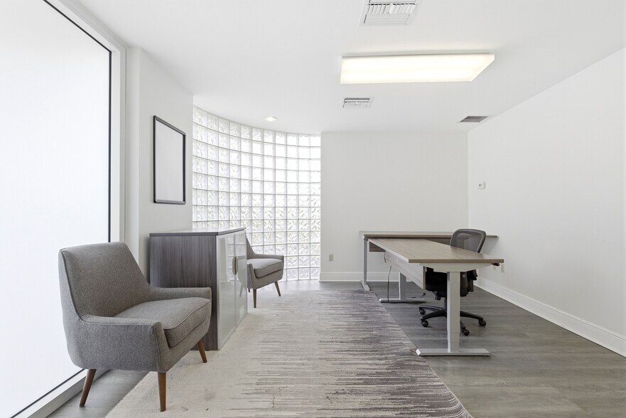 More Photos Of 611 NE 13th St, Fort Lauderdale Loft Creative Space For Lease