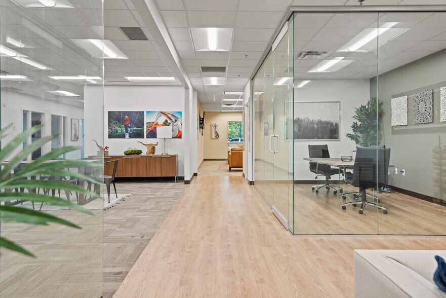 More Photos Of 5255 N Edgewood Dr, Provo Office For Lease