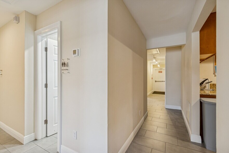 More Photos Of 5308 Central Ave, Saint Petersburg Office Residential For Sale