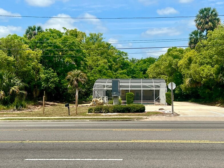 Primary Photo Of 317 S Volusia Ave, Orange City Freestanding For Sale