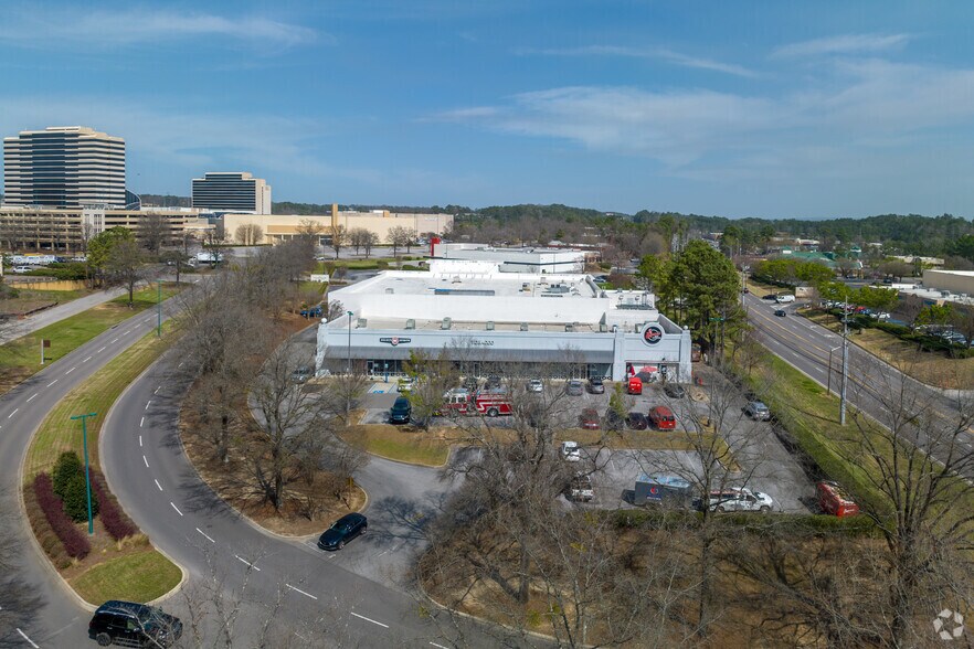 More Photos Of 3000 Riverchase Galleria, Birmingham Unknown For Lease