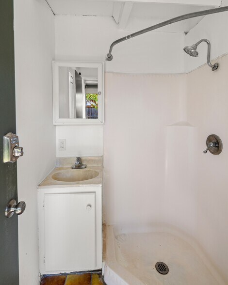 More Photos Of 6648 Del Playa Dr, Goleta Specialty For Sale