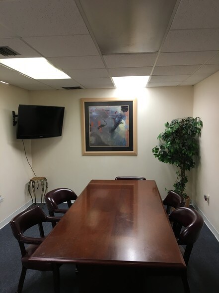 More Photos Of 407 Lake Howell Rd, Maitland Medical For Sale