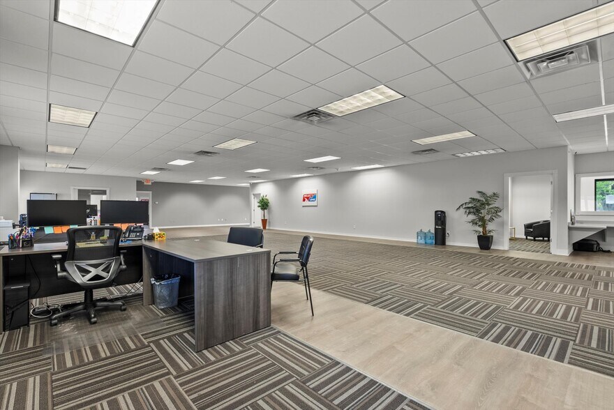 More Photos Of 24051 S Northern Illinois Dr, Channahon Truck Terminal For Sale